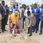 Duqa Muqdisho iyo Wasiirka Dhalinyarada oo dhagax dhigey waddo muhiim ah