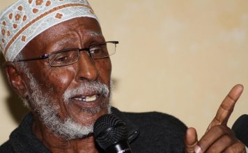 Hadraawi: Dhanbaal uu Hadraawi tilmaan uga bixinayo Suxufiga